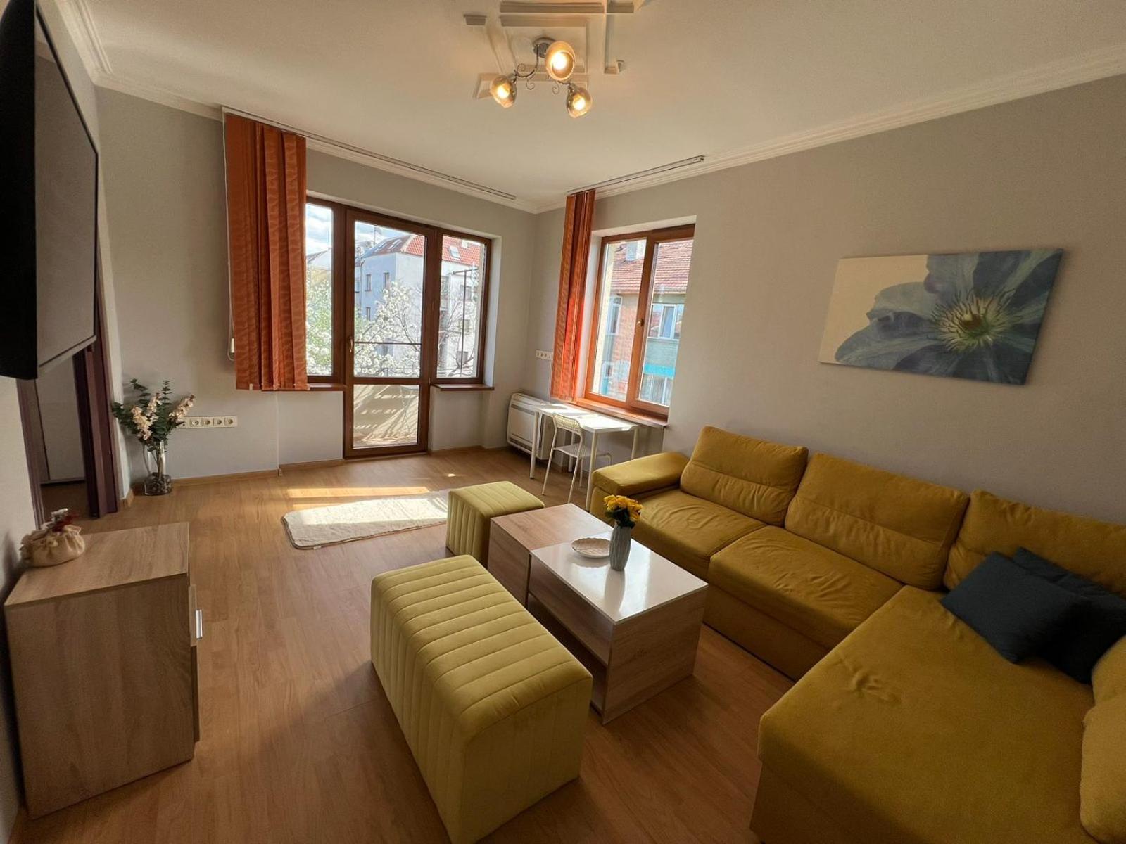 Rio Sunny 2Bdr Apt Near Ndk - Metro - Non-Stop Paid Public Parking Sofia Zewnętrze zdjęcie